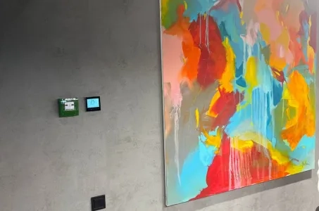 Sală de expoziții cu termostat Mycond